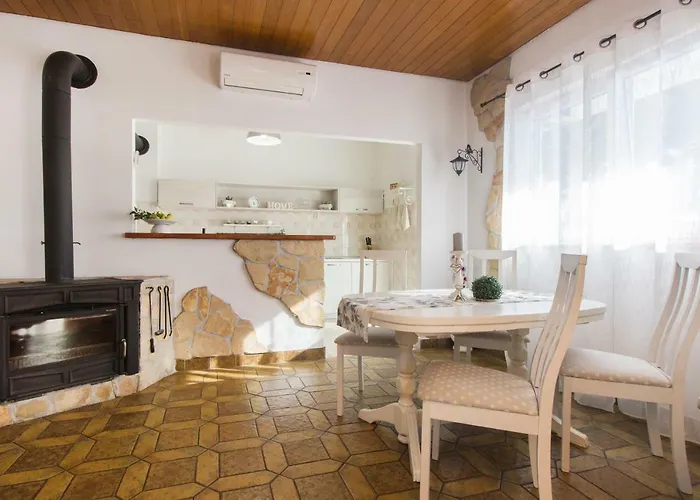 Pianino Apartment Brodarica (Sibenik-Knin)