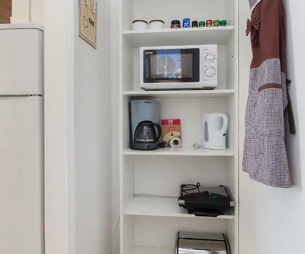 Pianino Brodarica (Sibenik-Knin)